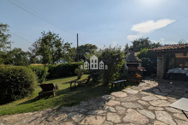 Half-duplex for sale in Andrate