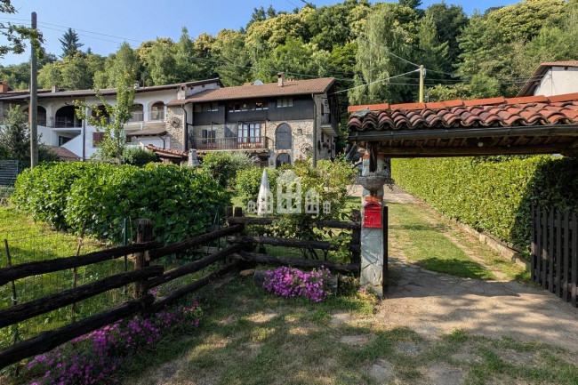 Half-duplex for sale in Andrate