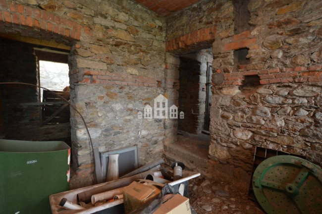 Casa semindipendente in vendita a Quassolo