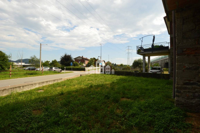 Casa semindipendente in vendita a Quassolo