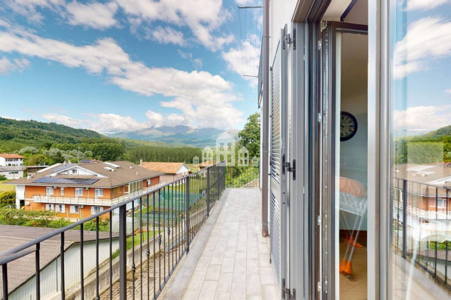 Villa semindipendente in vendita a Perosa Canavese