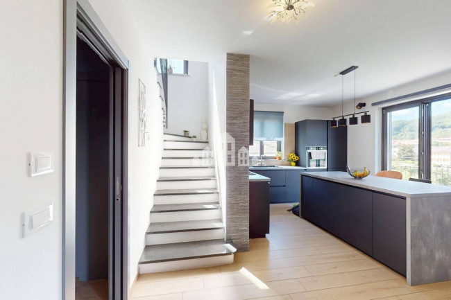 Villa semindipendente in vendita a Perosa Canavese