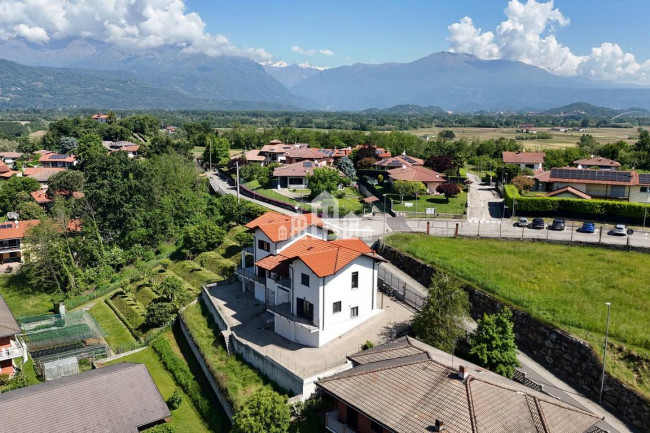 Villa semindipendente in vendita a Perosa Canavese