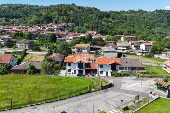 Villa semindipendente in vendita a Perosa Canavese