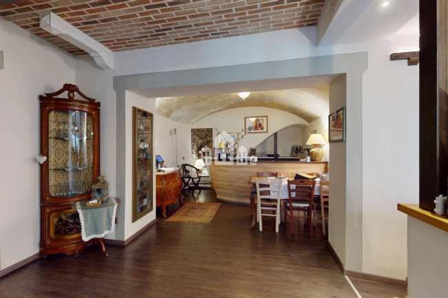 Retail space for sale in Candia Canavese