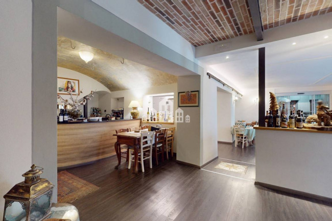 Retail space for sale in Candia Canavese