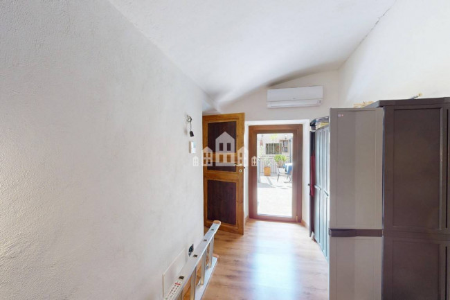 Retail space for sale in Candia Canavese