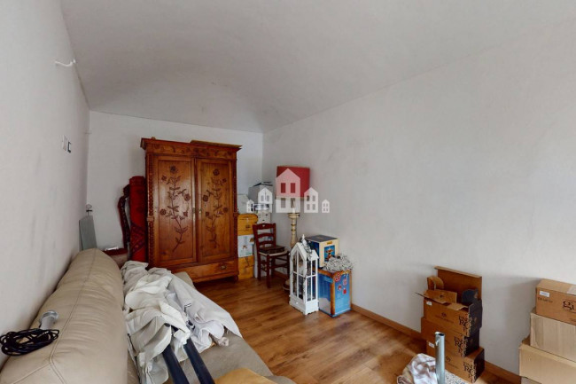 Retail space for sale in Candia Canavese