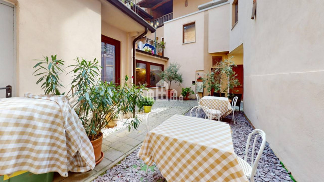 Retail space for sale in Candia Canavese