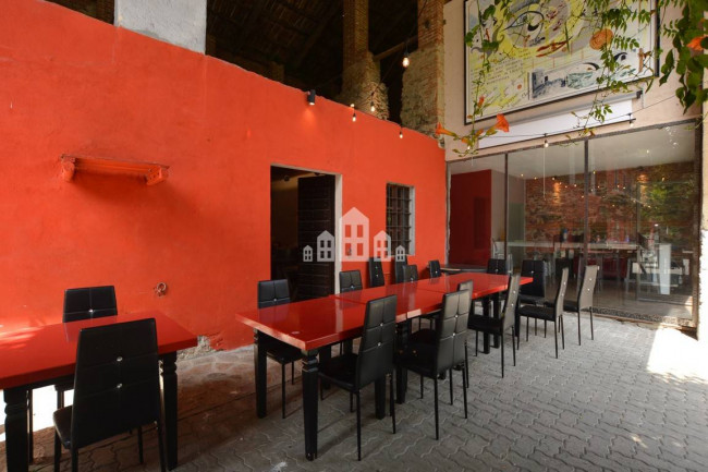 Business for sale in Colleretto Giacosa