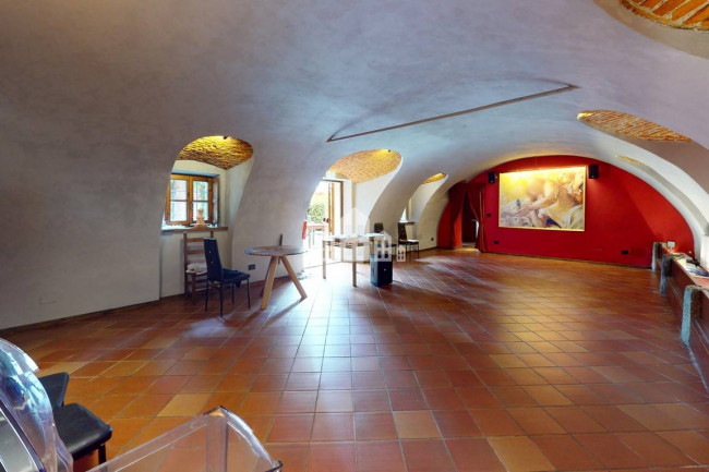 Business for sale in Colleretto Giacosa