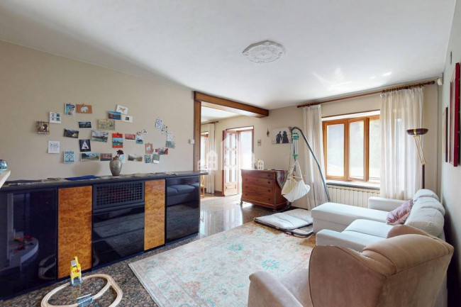 Casa semindipendente in vendita a Pavone Canavese