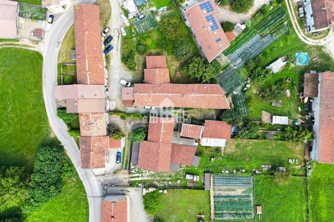 Casa semindipendente in vendita a Pavone Canavese