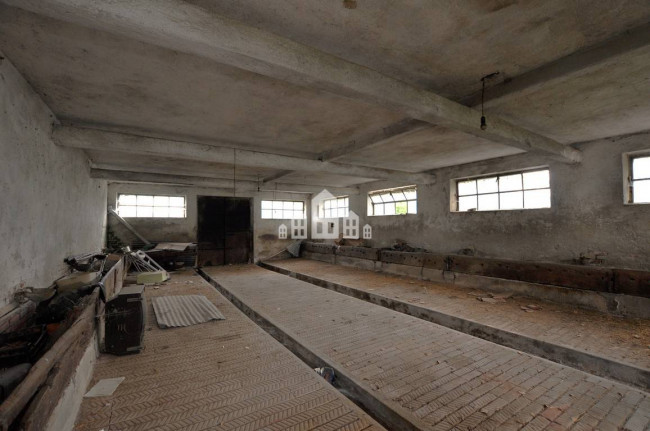 Half-duplex for sale in Castellamonte