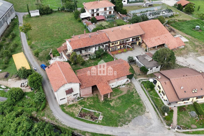 Half-duplex for sale in Castellamonte