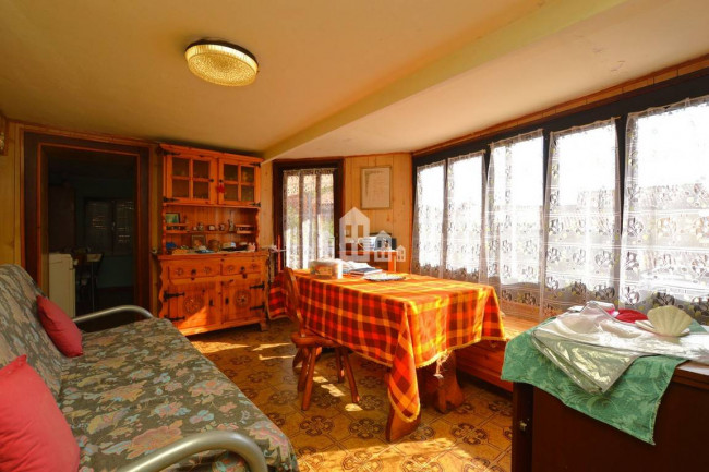 Bifamiliare in vendita a Val di Chy