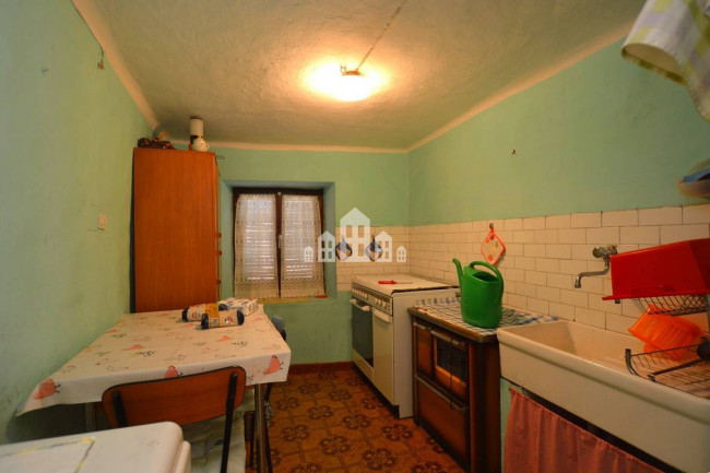 Bifamiliare in vendita a Val di Chy