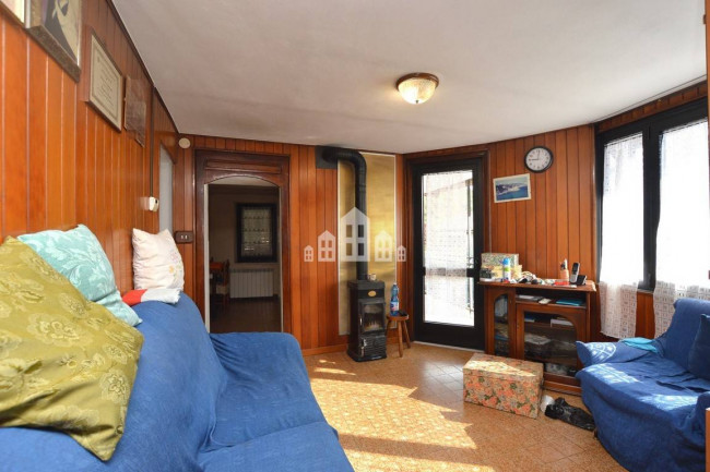 Bifamiliare in vendita a Val di Chy