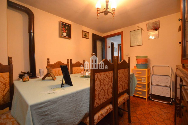 Bifamiliare in vendita a Val di Chy