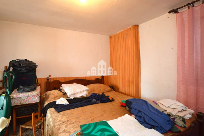 Bifamiliare in vendita a Val di Chy