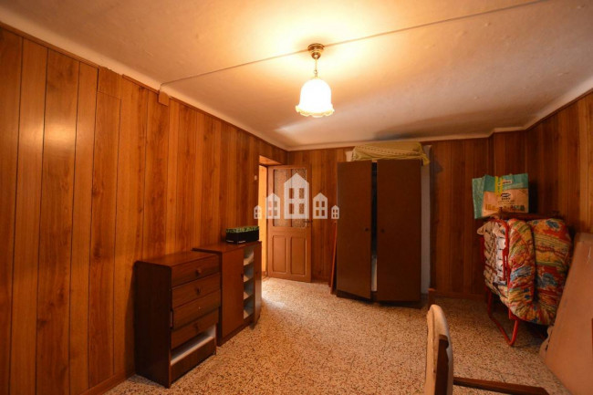 Bifamiliare in vendita a Val di Chy