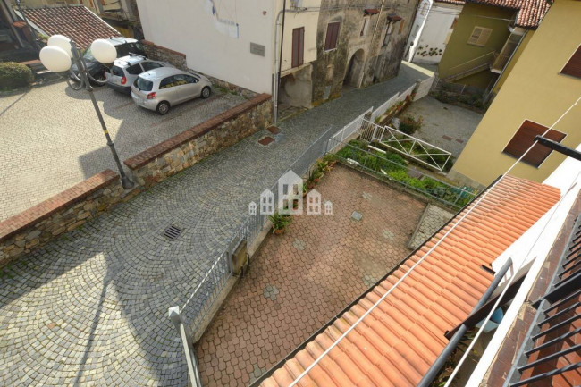 Bifamiliare in vendita a Val di Chy