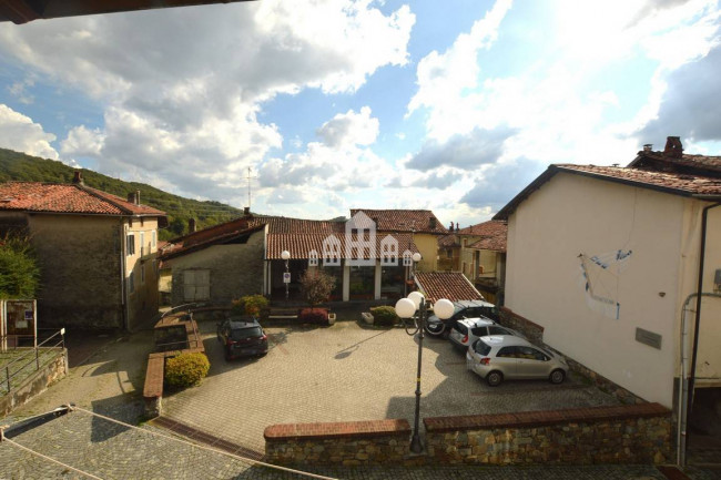 Bifamiliare in vendita a Val di Chy