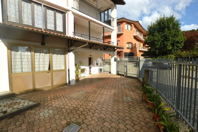 Bifamiliare in vendita a Val di Chy