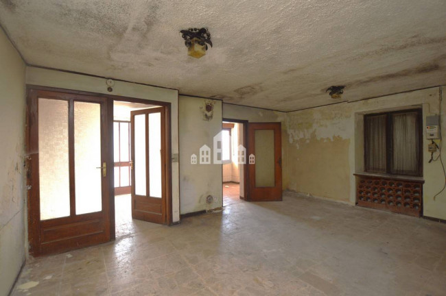 Casa semindipendente in vendita a Val di Chy