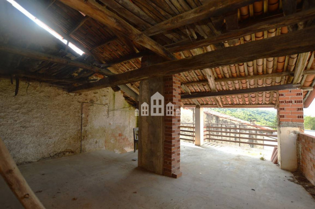 Casa semindipendente in vendita a Val di Chy