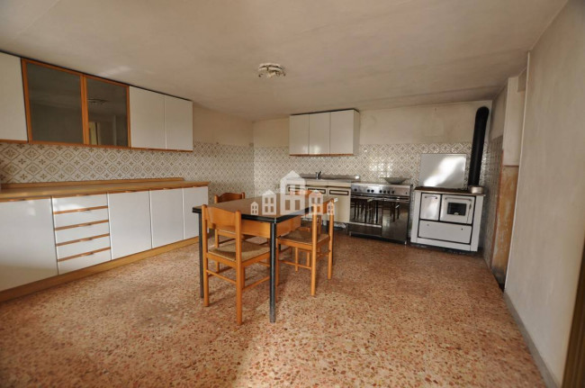 Casa semindipendente in vendita a Chiesanuova