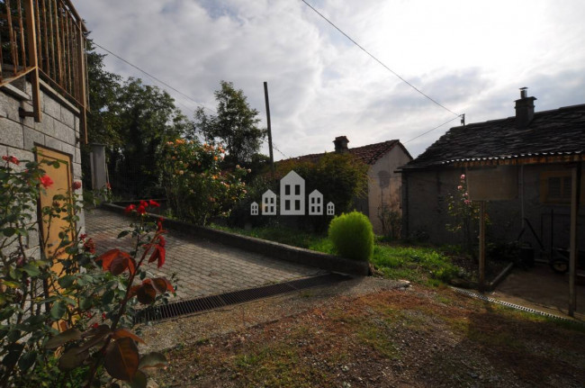 Casa semindipendente in vendita a Chiesanuova