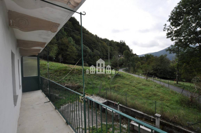 Casa indipendente in vendita a Sparone