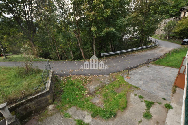 Casa indipendente in vendita a Sparone