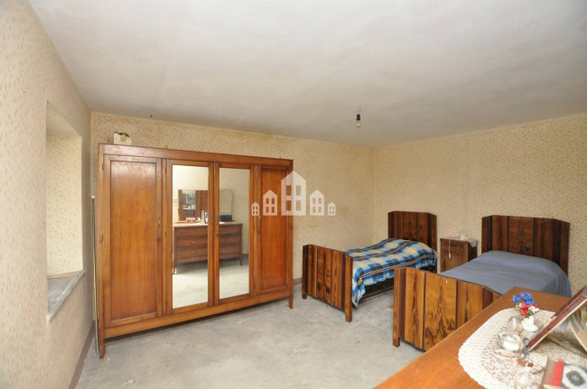 Casa indipendente in vendita a Sparone