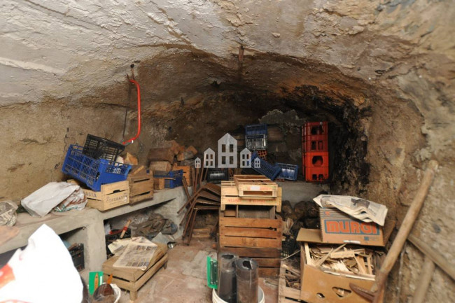 Casa indipendente in vendita a Sparone