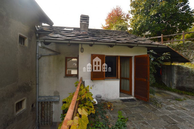 Casa semindipendente in vendita a Traversella