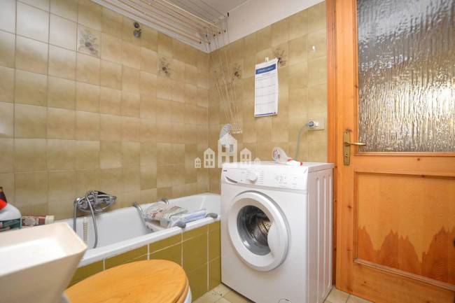 Casa semindipendente in vendita a Traversella