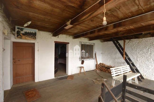 Casa semindipendente in vendita a Traversella