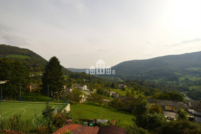 Casa semindipendente in vendita a Traversella