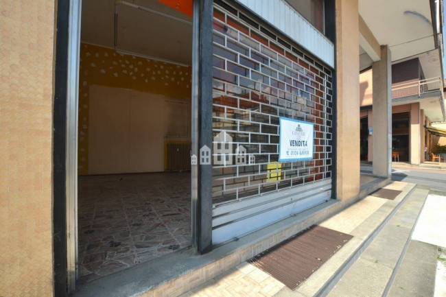 Locale commerciale in vendita a Cuorgnè