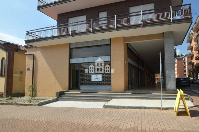 Locale commerciale in vendita a Cuorgnè