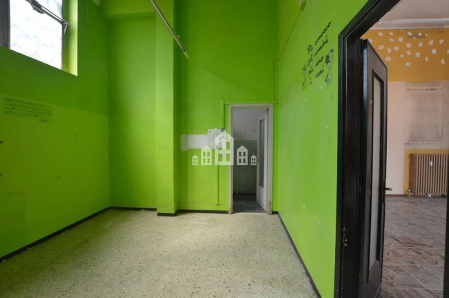 Locale commerciale in vendita a Cuorgnè