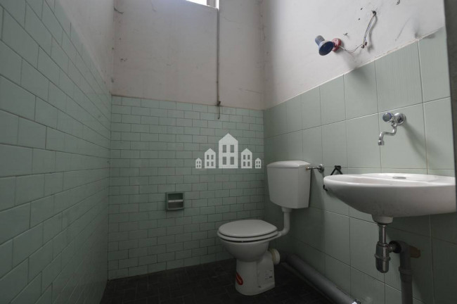 Locale commerciale in vendita a Cuorgnè