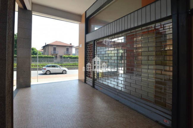 Locale commerciale in vendita a Cuorgnè