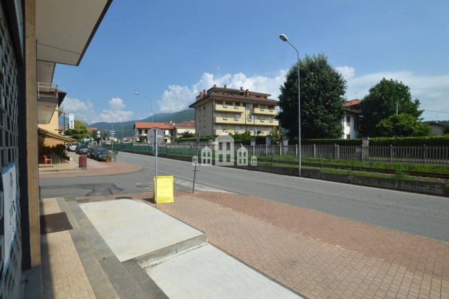 Locale commerciale in vendita a Cuorgnè