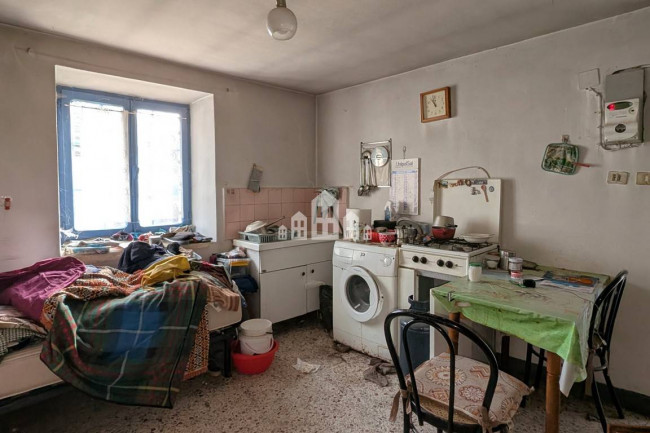 Half-duplex for sale in Traversella