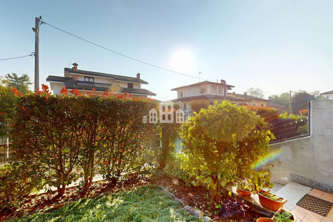 Mid-terrace villa for sale in Castellamonte