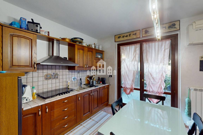 Mid-terrace villa for sale in Castellamonte