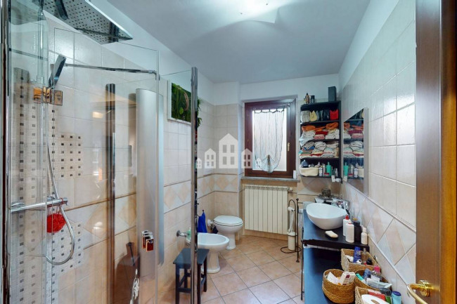 Mid-terrace villa for sale in Castellamonte